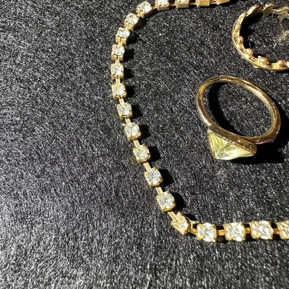 Bracelet and Rings Set - Picture 5 of 7